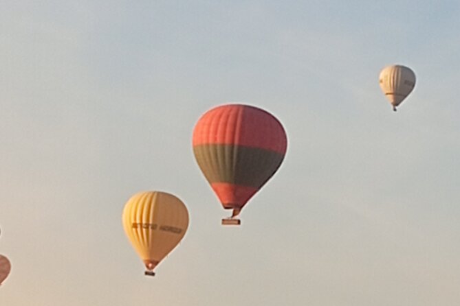 Luxury Sunrise Hot Air Balloon ride luxor with pick up & drop off - What the basket setup means for your view