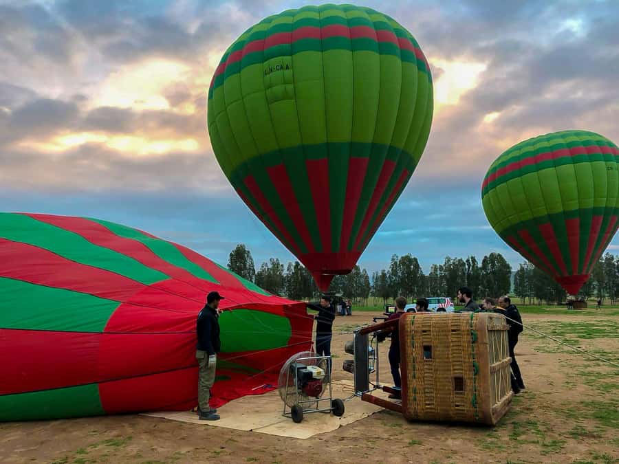 Marrakech: Private Hot Air Balloon Flight - Mint tea at a Berber tent after landing