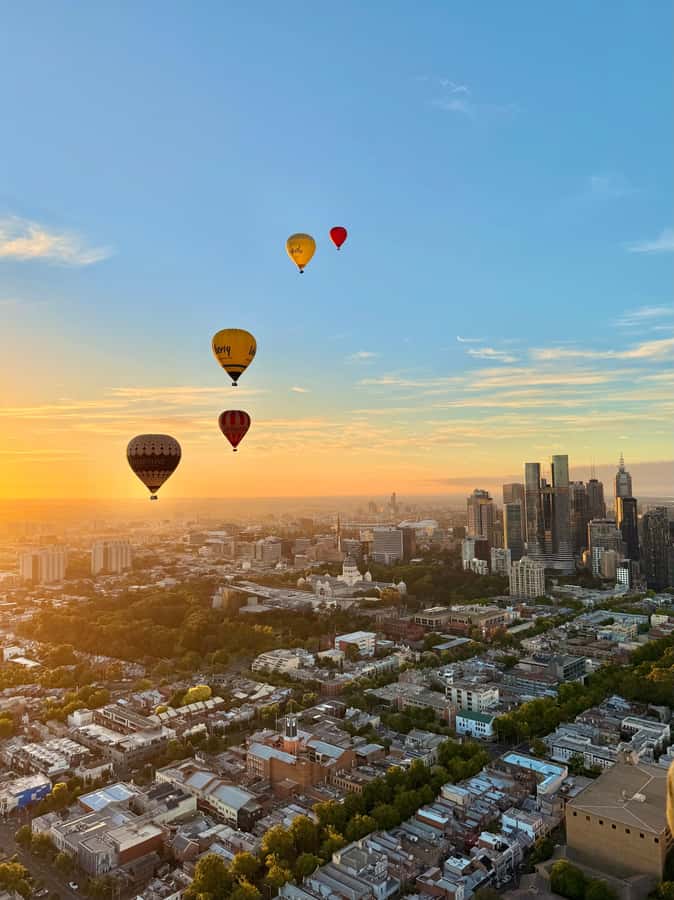 Melbourne: 1-Hour Hot Air Balloon Flight at Sunrise - The landing, photos, and useful keepsakes