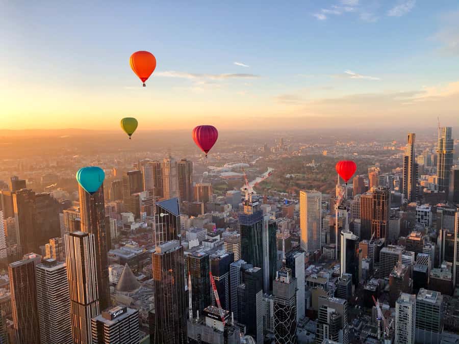 Melbourne: 1-Hour Hot Air Balloon Flight at Sunrise - Weather, cancellations, and the risk of a changed plan