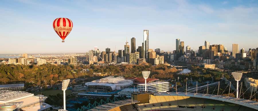 Melbourne Premium Balloon Flight 5-Star Champagne Breakfast - Two hours above Melbourne