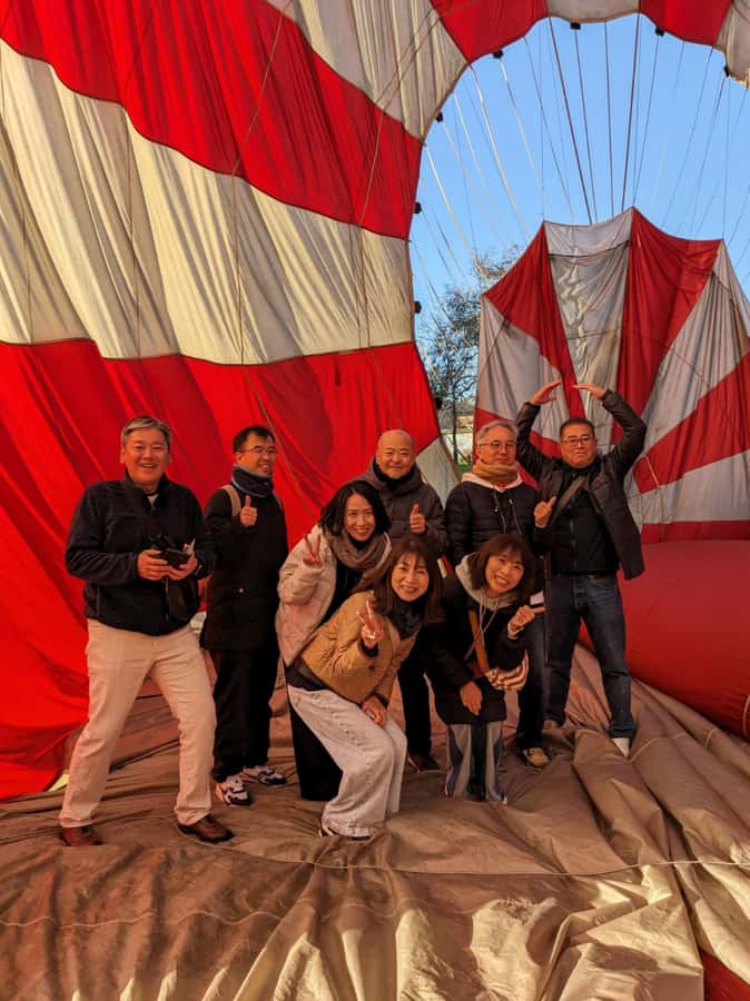 Melbourne Premium Balloon Flight 5-Star Champagne Breakfast - What $373 buys you