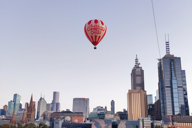 Melbourne Premium Balloon Flight plus 5-Star champagne breakfast - The breakfast is more than a small landing snack