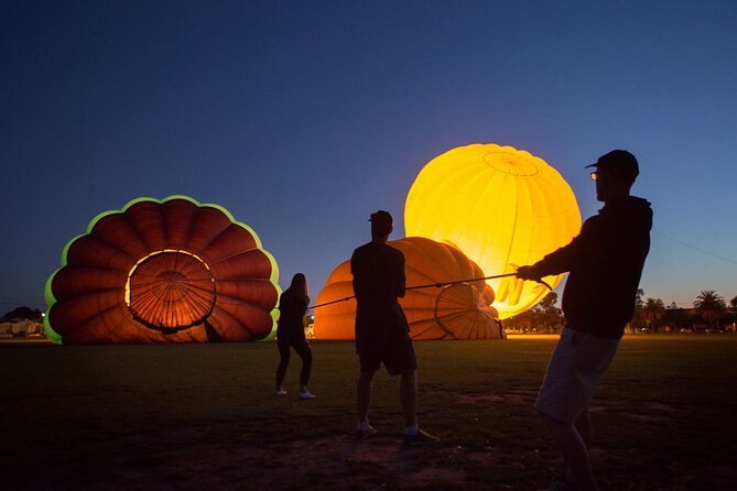 Melbourne Premium Balloon Flight plus 5-Star champagne breakfast - Duration, pickup, and the meeting point