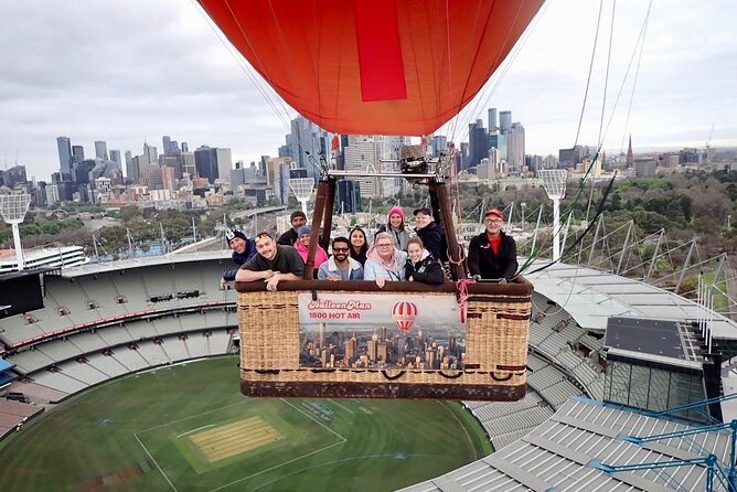 Melbourne Premium Balloon Flight - Floating above the CBD and the Yarra River