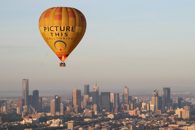 Melbourne sunrise balloon flight only - A shared flight with a small social element