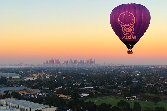 Melbourne sunrise balloon flight only - Hotel pickup or Sofitel Melbourne on Collins