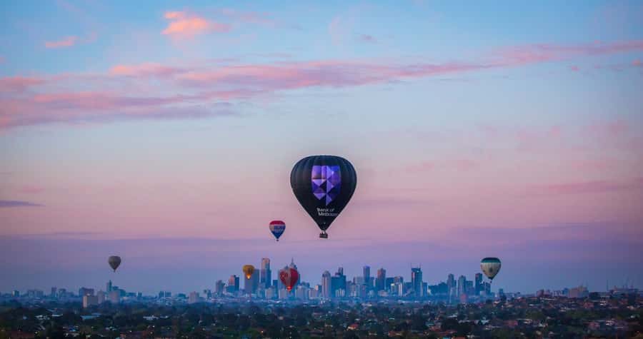 Melbourne: Sunrise Hot Air Balloon Experience - Sunrise over Melbourne’s central skyline