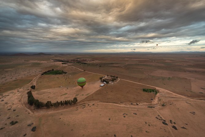 Morning Flight Over Marrakech with Hot Air Balloon Flight - The shared basket and landing