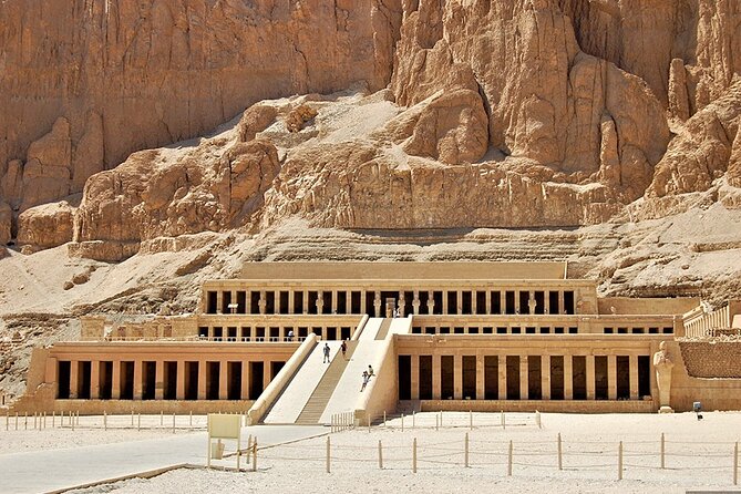 Nile cruise- Aswan to Luxor with Abu Simbel and Hot air balloon - Day 3: Karnak and Luxor Temple in the heart of ancient Thebes