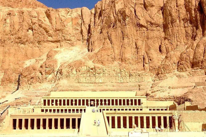 Package deal Hot Air Balloon Ride & Full Day Luxor Tour w/Guide Lunch - Avenue of the Sphinxes and Luxor Temple
