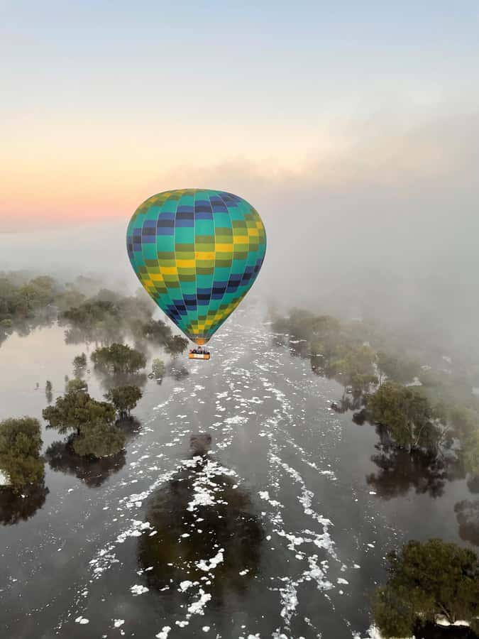 Perth to Northam: Balloon flight including shuttle bus - Weather and cancellation concerns