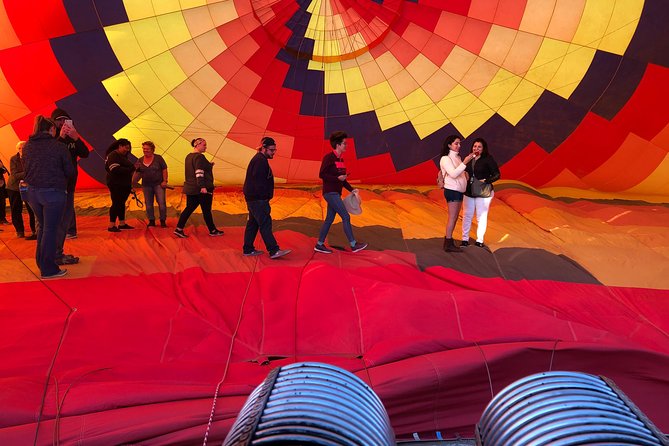 Phoenix area Hot Air Balloon Ride on the Largest Balloon in USA - The landing and the desert breakfast