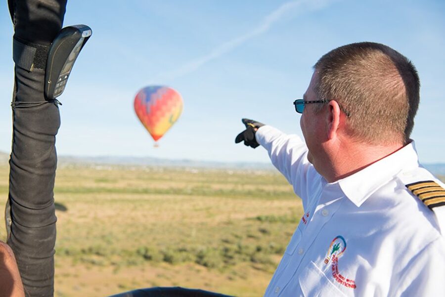 Phoenix: Hot Air Balloon Ride with Champagne and Catering - The 45 to 60 minute flight over Phoenix