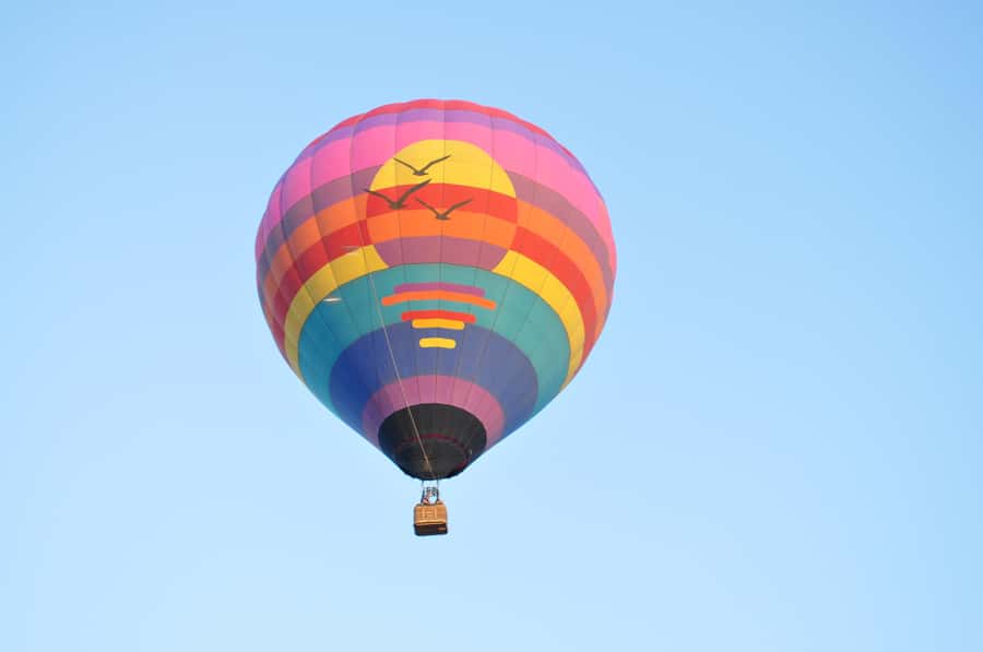 Phoenix: Sunrise Hot Air Balloon Tour - Meeting the Crew Near Dunkin