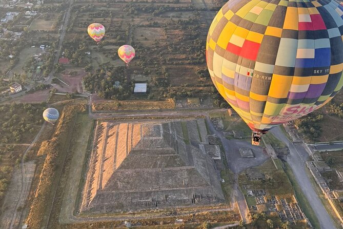 Private Balloon Flight in Teotihuacan with Breakfast in Cavern - Who will get the most from this experience