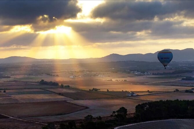 Private Balloon Flight Over Mallorca for Two People - A private morning above Mallorca
