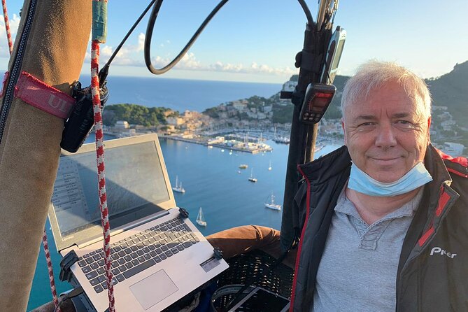 Private Balloon Flight Over Mallorca for Two People - Breakfast from May through October