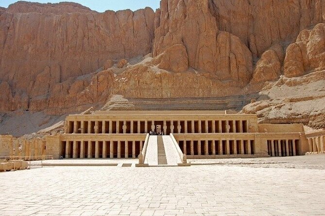 Private Day from Cairo to Luxor by plane with hotel,balloon,west,east and lunch - Karnak Temple and Luxor Temple