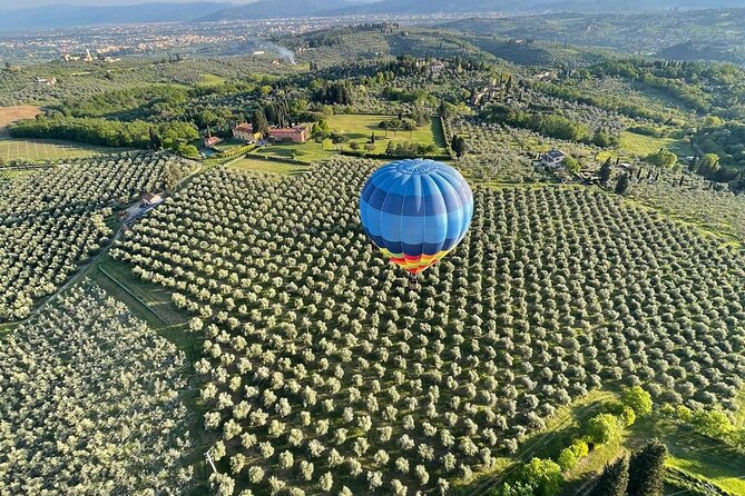 Private Hot Air Balloon ride in Tuscany countryside from Chianti - Who will enjoy this most?