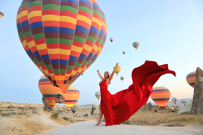 Private Photoshoot with Balloons in Cappadocia - The early hour, weather, and what to bring