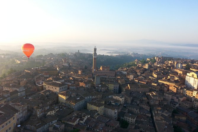 Private Tour: Tuscany Hot Air Balloon Flight from Siena - The Landing Toast and Picnic Breakfast