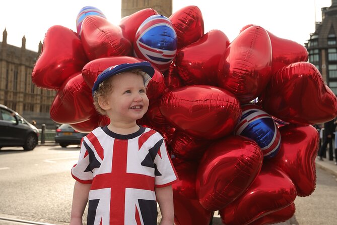 Professional Digital Photo with Red Heart Balloons Central London - Why this short London photo session works