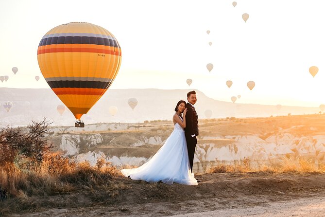 Professional Photo Shoot in Cappadocia - In Sunrise with Hot Air Balloons - Dresses, horses, and classic cars cost extra