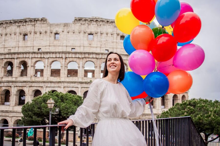 Rome: Professional Photoshoot With Balloons - Key points to know before booking