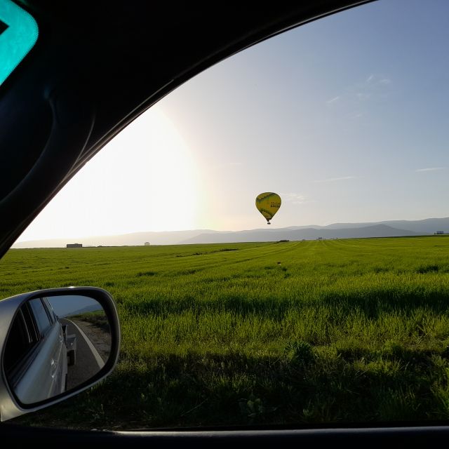 Segovia: Hot Air Balloon Flight with Picnic and Cava - The safety briefing and the short vehicle transfer