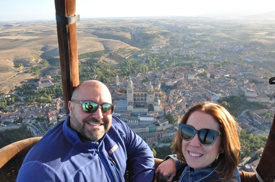 Segovia: Private Balloon Ride for 2 with Cava and Breakfast - One hour above the Roman Aqueduct and cathedral