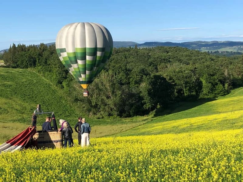 Siena: Balloon Flight Over Tuscany with a Glass of Wine - Preparing the balloon before sunrise