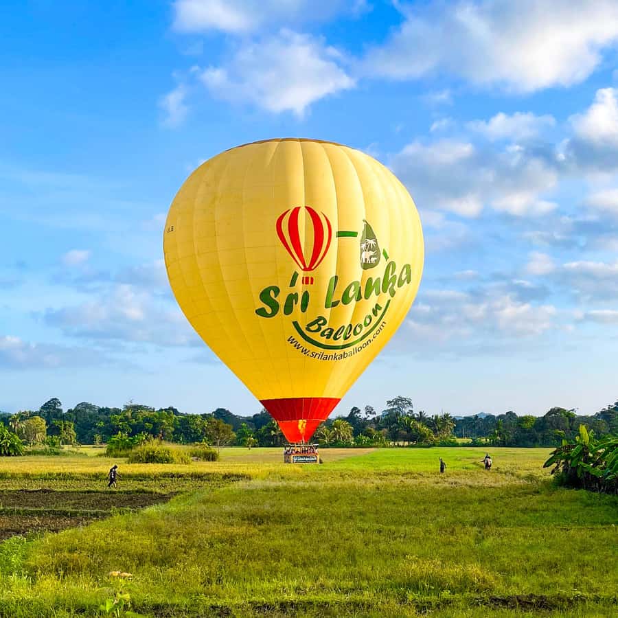 Sigiriya: Hot Air Balloon Ride - One Hour Above Sigiriya and Habarana
