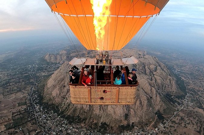 SkyWaltz Hot Air Balloon Safari - Group size, comfort, and who should book