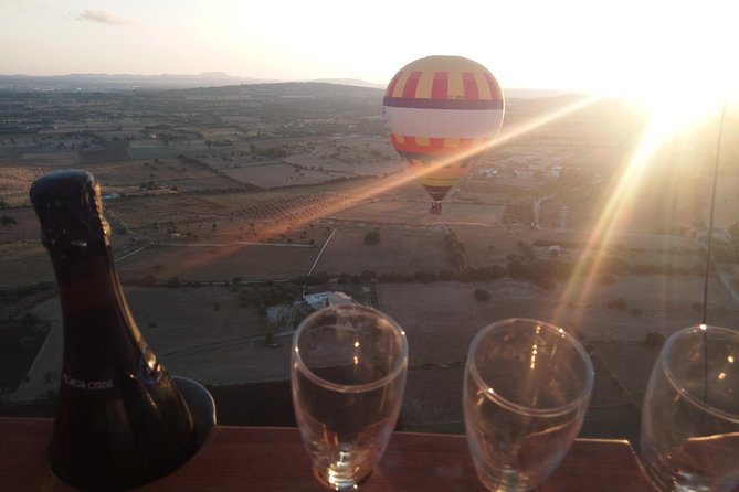 Sunrise and Sunset Experience Hot Air Balloon Ride Mallorca - Watching the balloon come alive