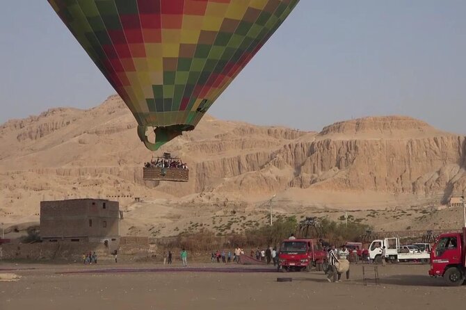 Sunrise Balloon Ride in Luxor - What you see during the 35-minute flight