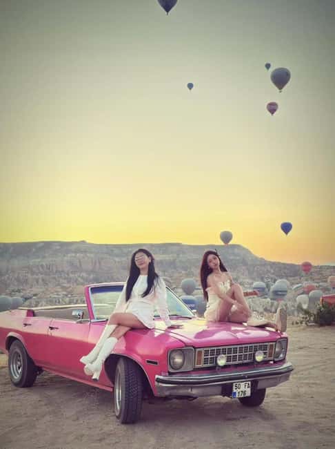 Sunrise Balloon Viewing with Classic Car –Magical Cappadocia - Rose Valley: the first 20 minutes with the balloons