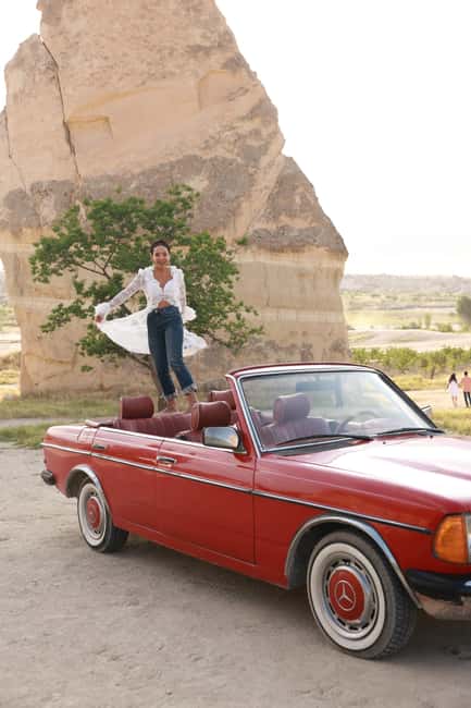 Sunrise Balloon Viewing with Classic Car –Magical Cappadocia - Who will enjoy this morning most