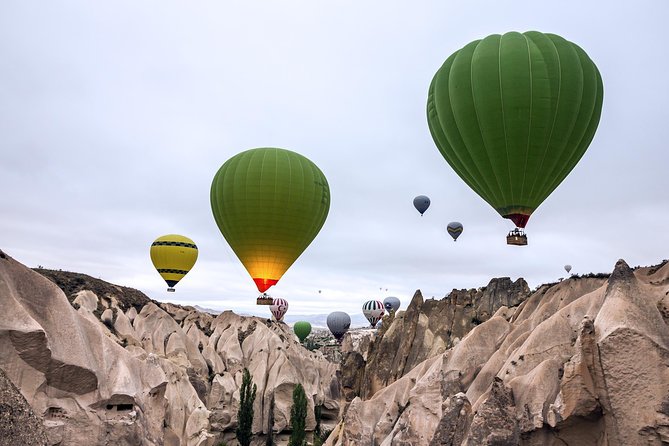 Sunrise Hot Air Balloon Flight Over Göreme & Fairy Chimneys - Breakfast before takeoff, with a small caveat