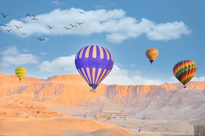Sunrise Hot Air Balloon Over the Historical sites in Luxor - What you see from the basket