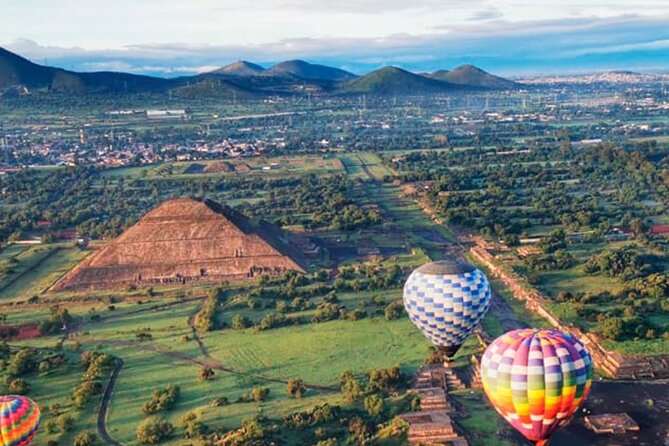 Sunrise HotAir Balloon Adventure Over Teotihuacan's Pyramids - The VR360 introduction with Sergio Gomez Chavez