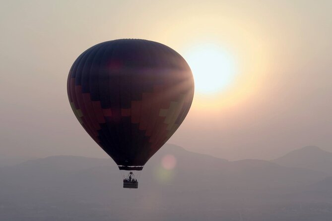 Sunrise HotAir Balloon Adventure Over Teotihuacan's Pyramids - What happens after landing
