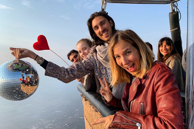 Teotihuacan Hot Air Balloon Flight from Mexico City / Volare - The landing toast and Mexican breakfast