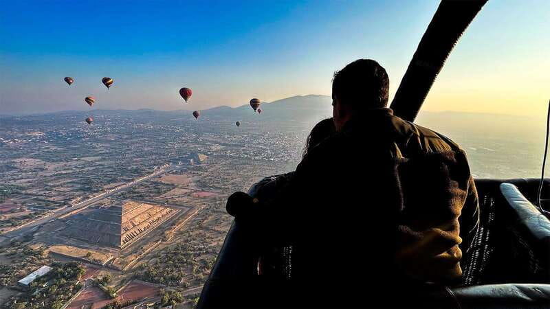 Teotihuacan: Hot Air Balloon Ride with Breakfast - Landing, the toast, and the breakfast stop