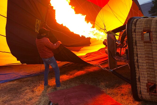 Teotihuacan Shared Hot Air Balloon Air Balloon Tour with Guide - What the $400 price includes