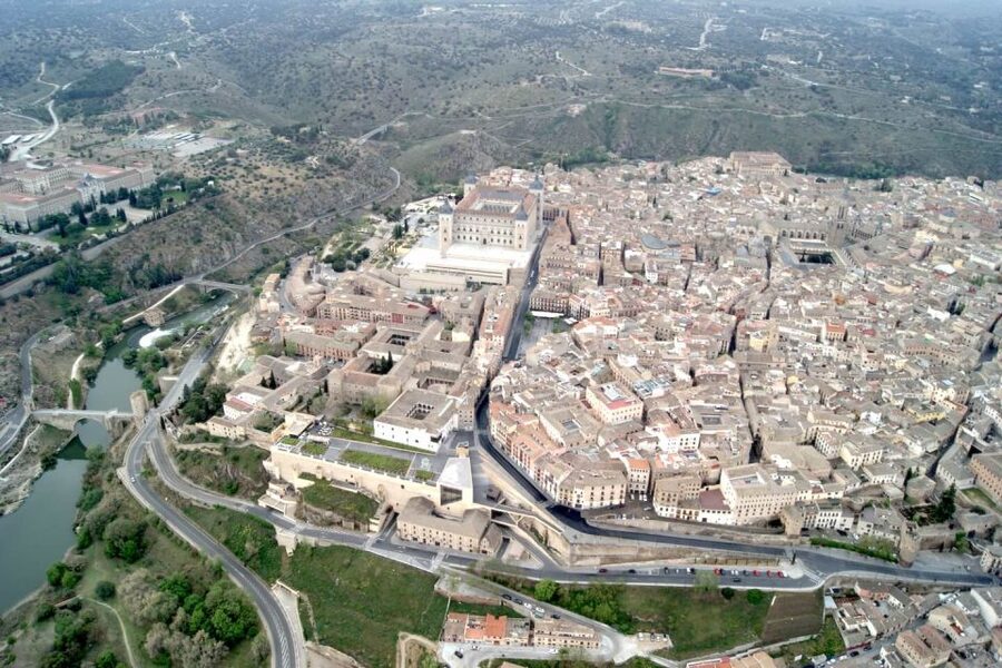 Toledo: Hot Air Balloon Ride with Spanish Breakfast - Why Toledo looks better from a balloon