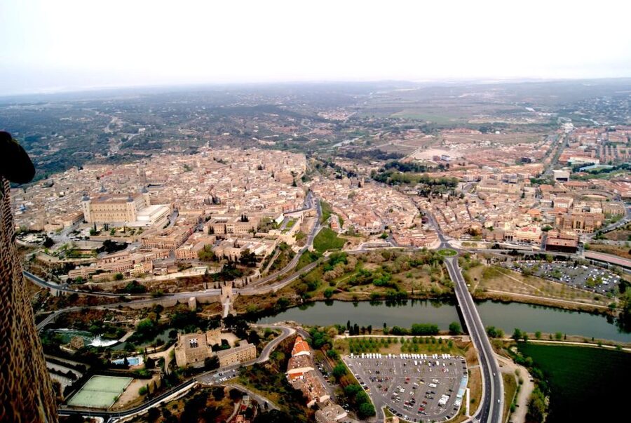 Toledo: Hot Air Balloon Ride with Spanish Breakfast - Choosing between the views and the weather