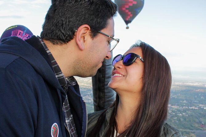 Transportation and Hot Air Balloon Flight Teotihuacán - Watching the balloon inflate at 6:30 am