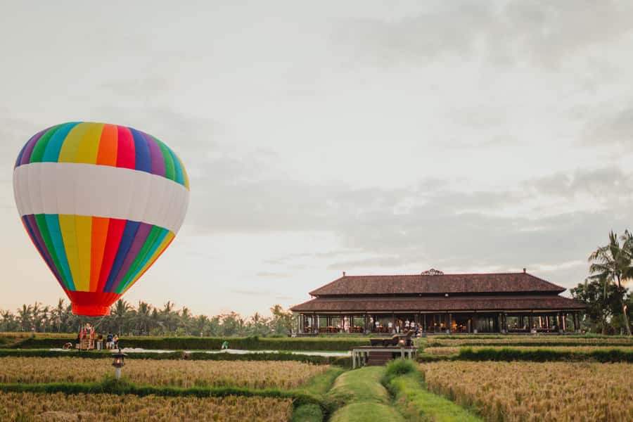 Ubud: Hot Air Balloon Experience - Choosing between sunrise, afternoon, and evening