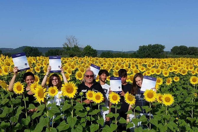 Volo in mongolfiera Roma weekend mattina - Landing, local food, and a signed certificate